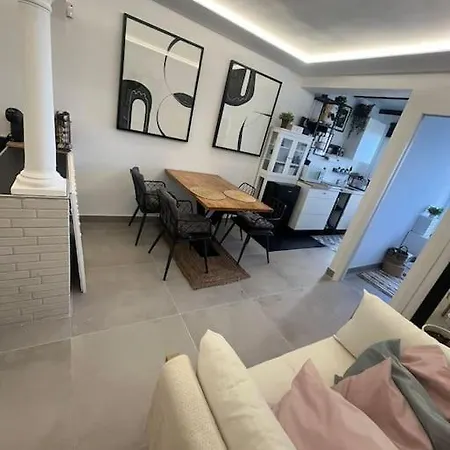 Duplex Entre Y Marbella *